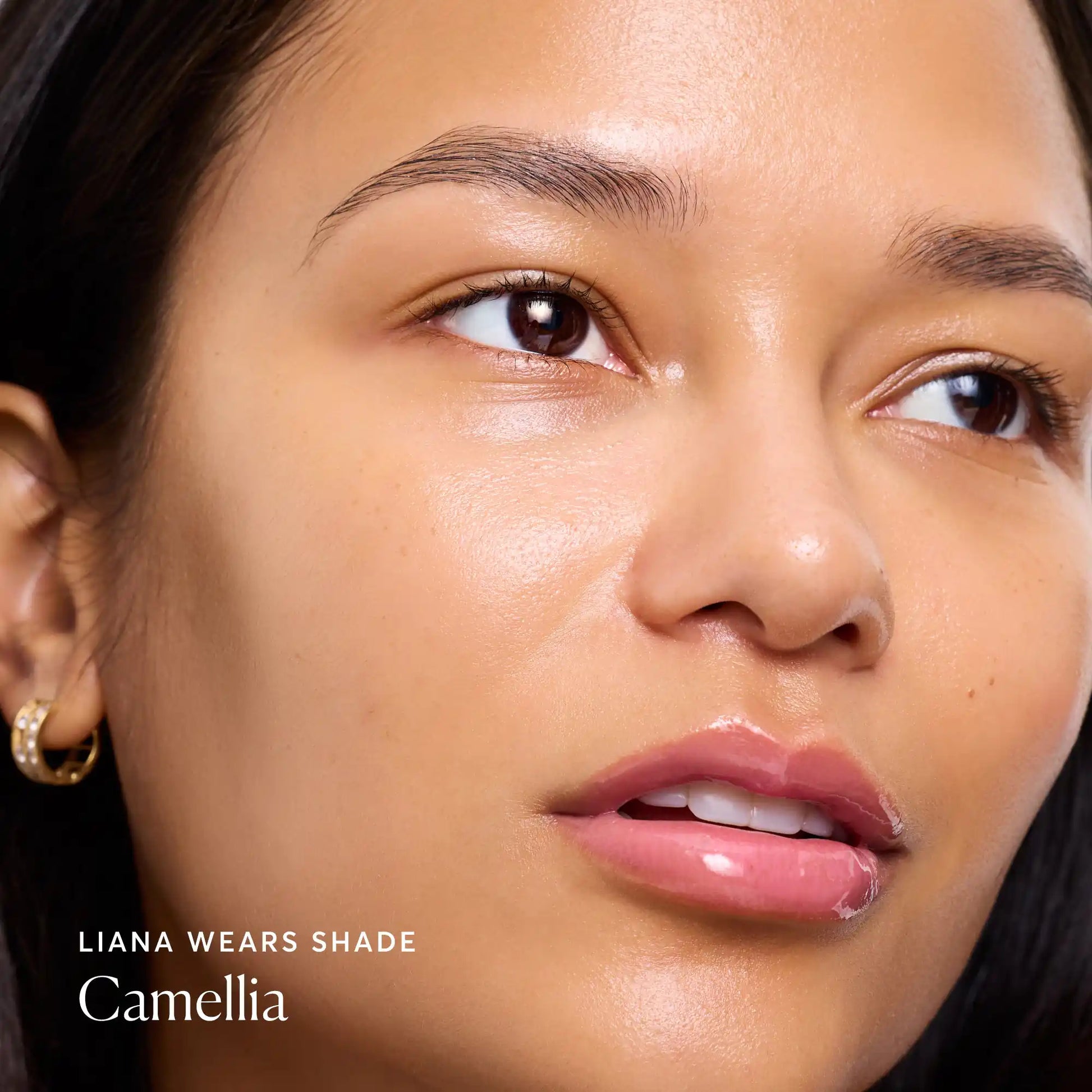 phyto-glow-lip-balm-camellia-n5 NATR-60075-Alt-Images-Phyto-Glow-Lip-Balm-Camellia-04.webp