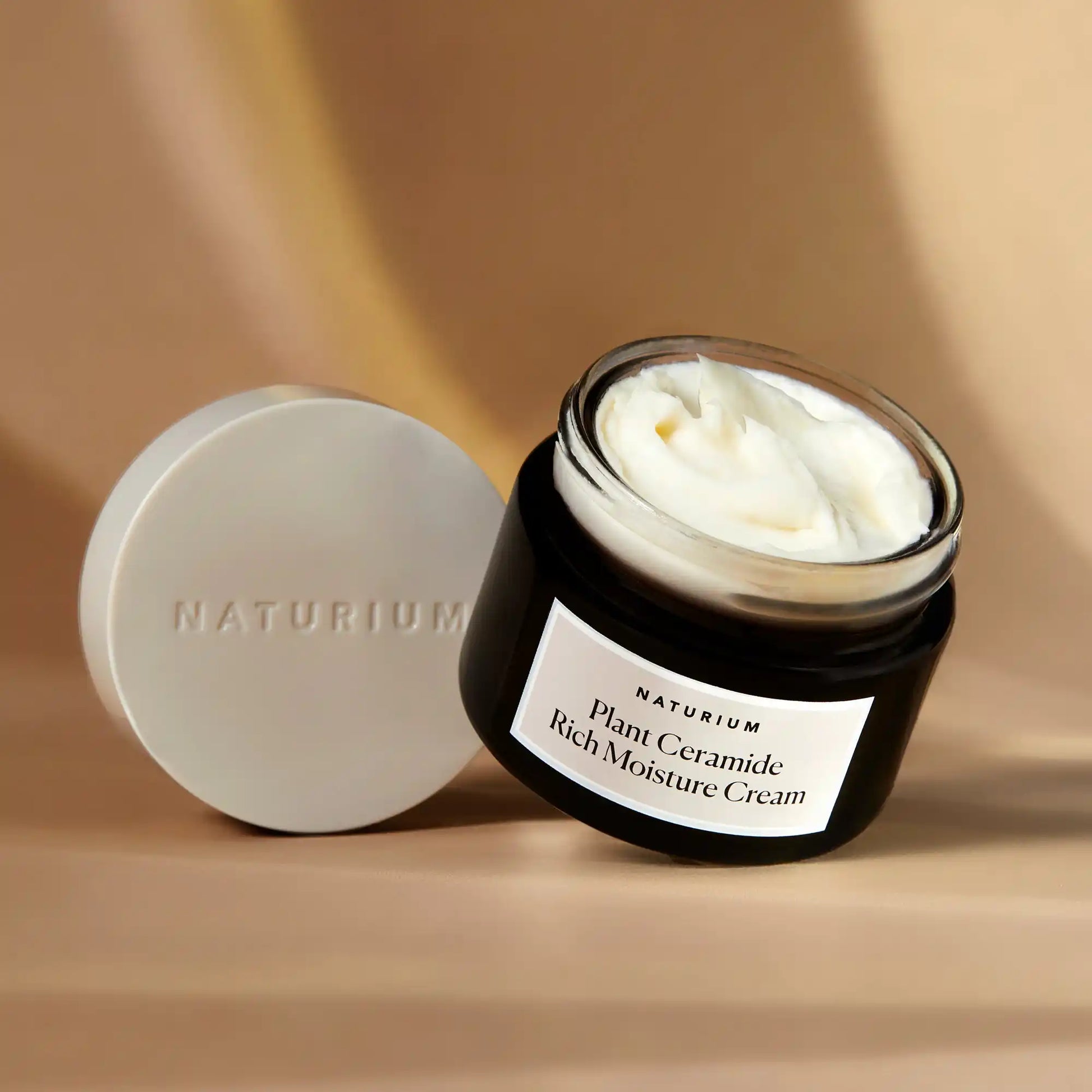 plant-ceramide-rich-moisture-cream-j6 plantceramide_0154-crop_1.webp